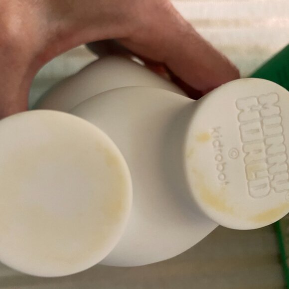 FOOMI FIGURE BY KIDROBOT 6.5" WHITE DO IT YOURSELF - Picture 9 of 10